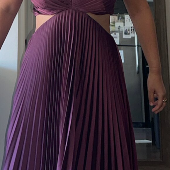 Fitch Cocktail Dress Abercrombie Cut Out, Maroon - Picture 8 of 8